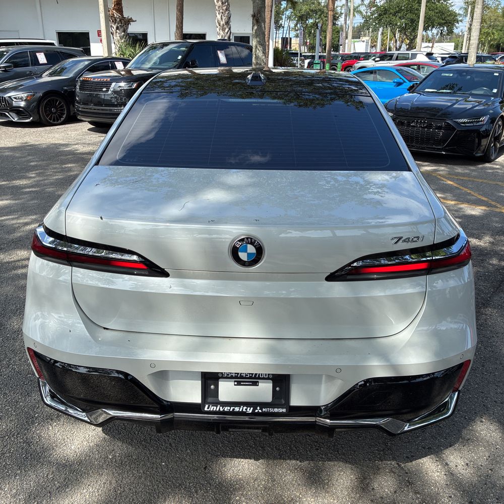 2024 BMW 7 Series 740i