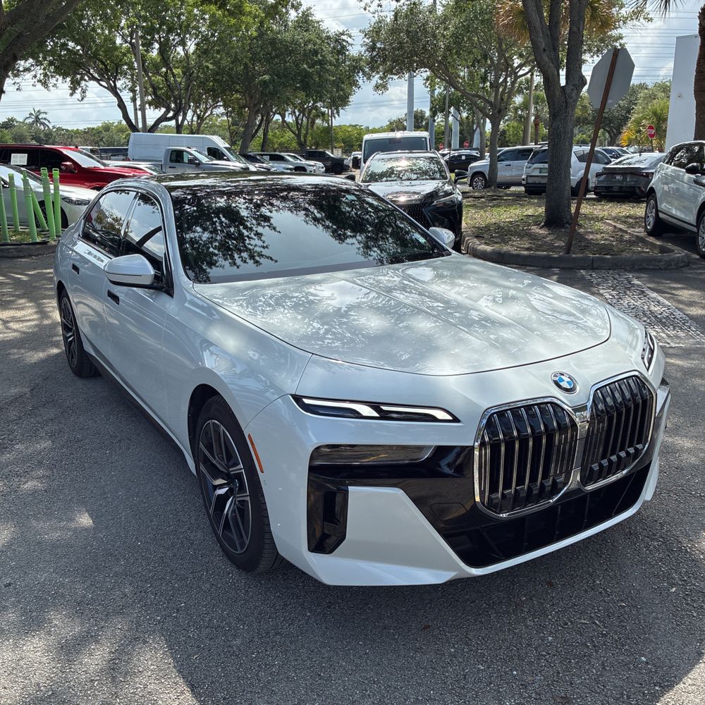 2024 BMW 7 Series 740i