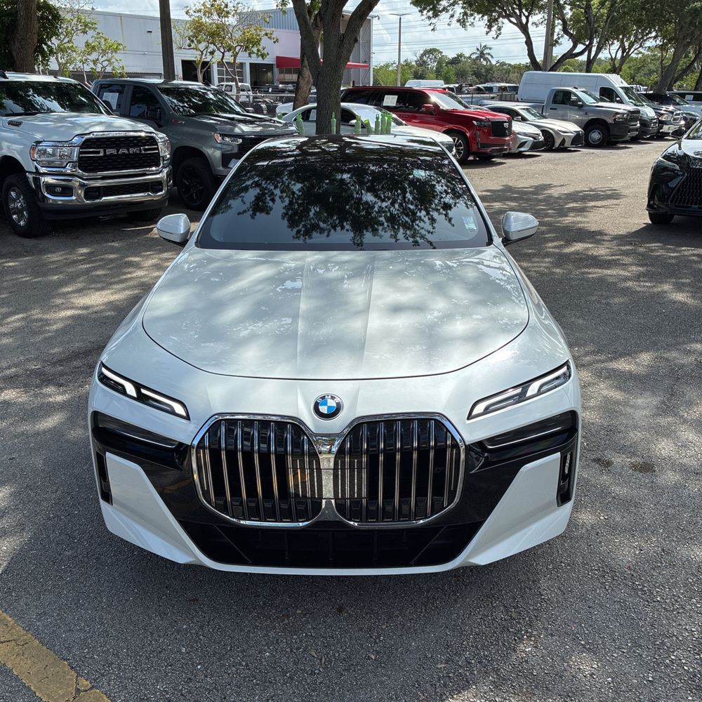2024 BMW 7 Series 740i