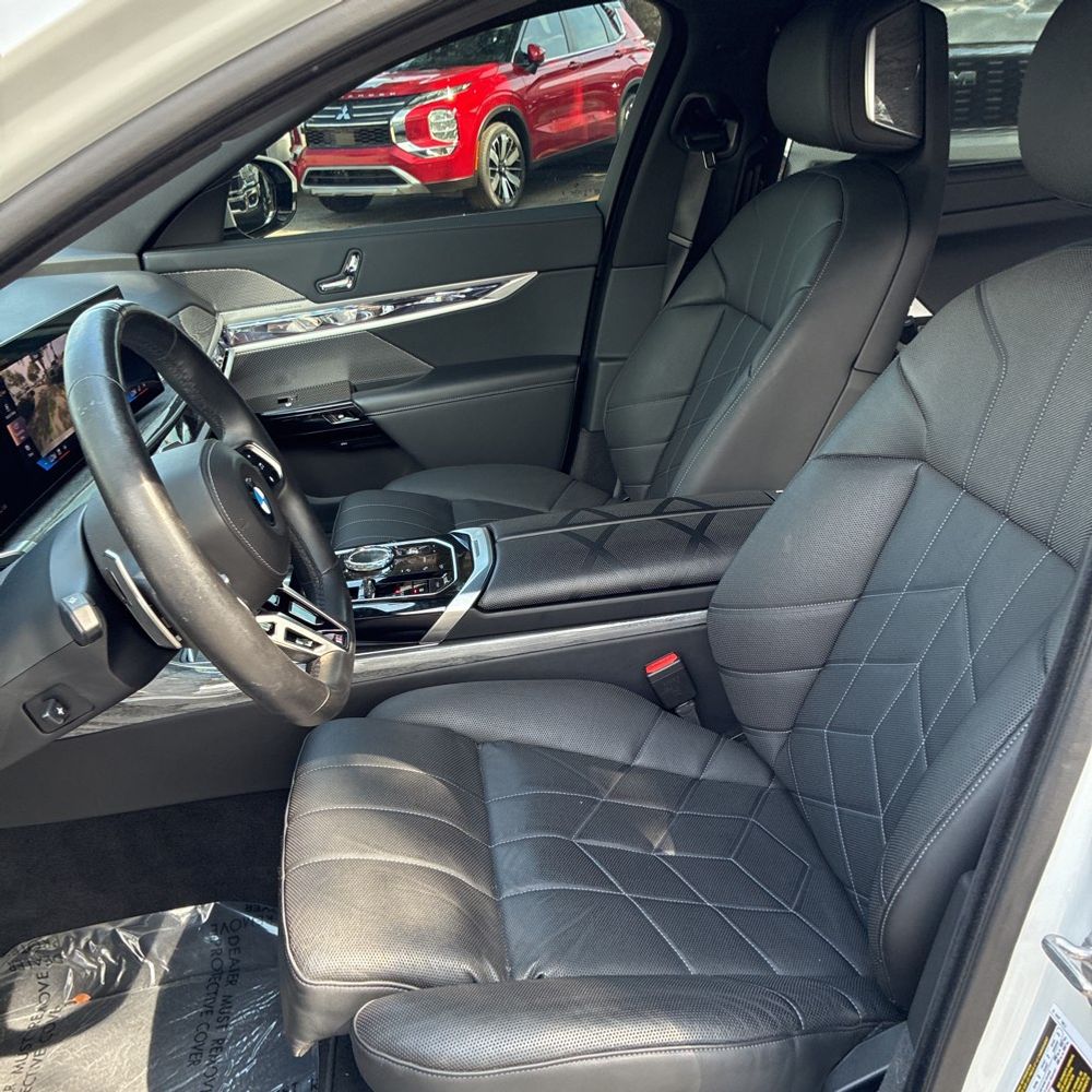 2024 BMW 7 Series 740i