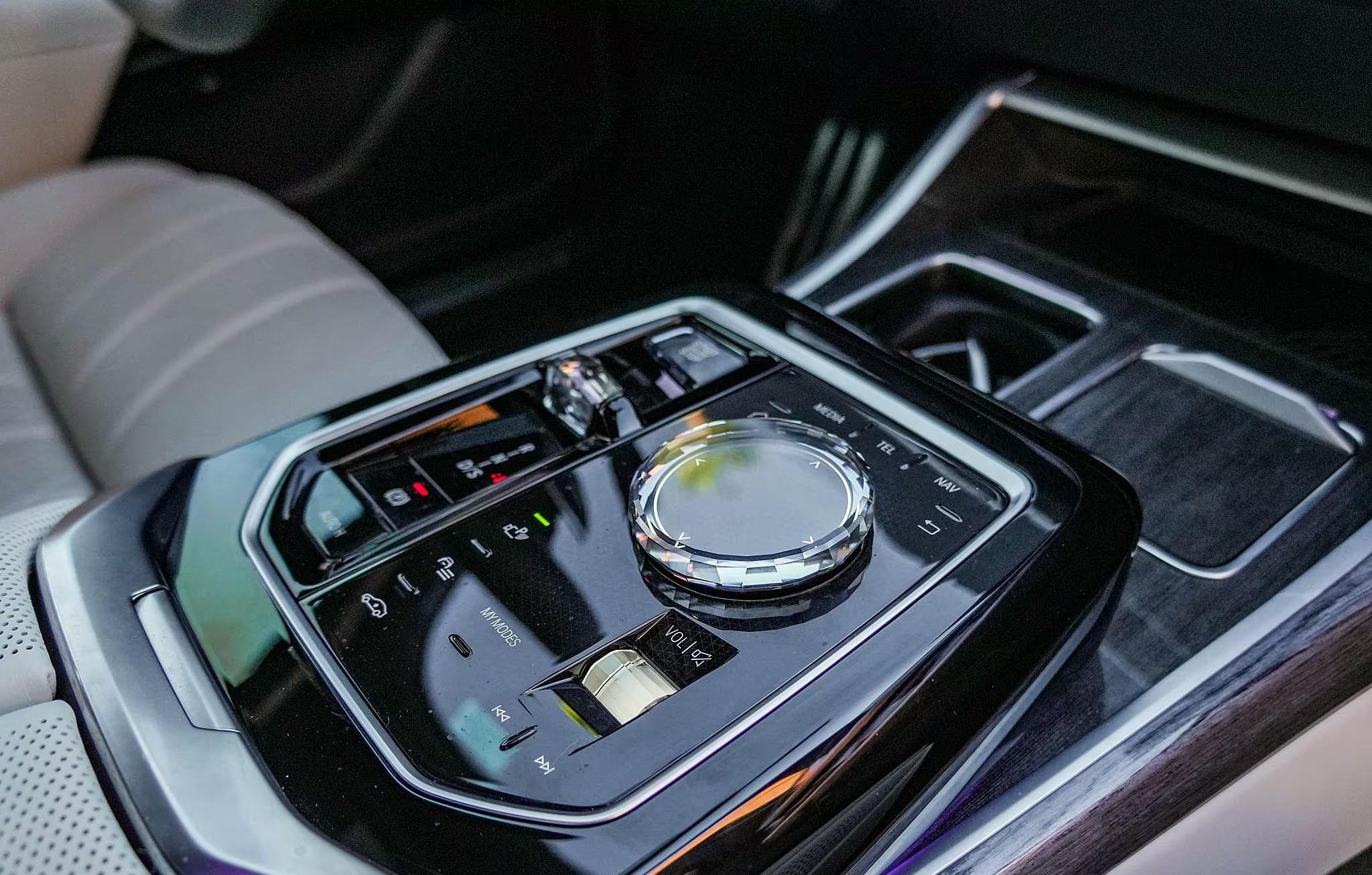 2024 BMW 760i