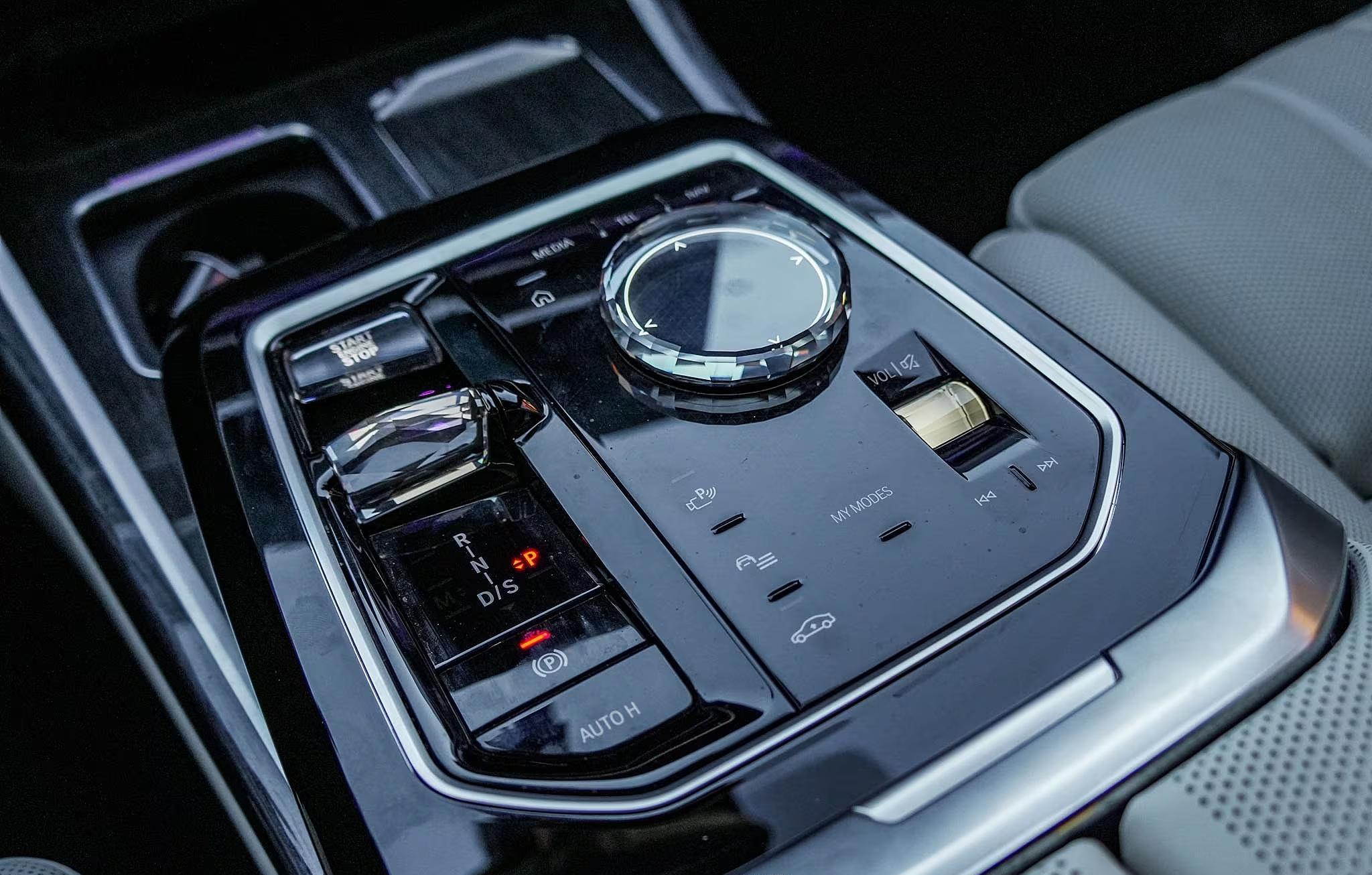 2024 BMW 760i