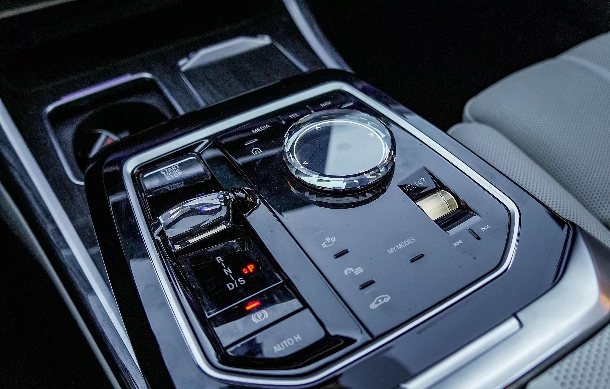 2024 BMW 760i