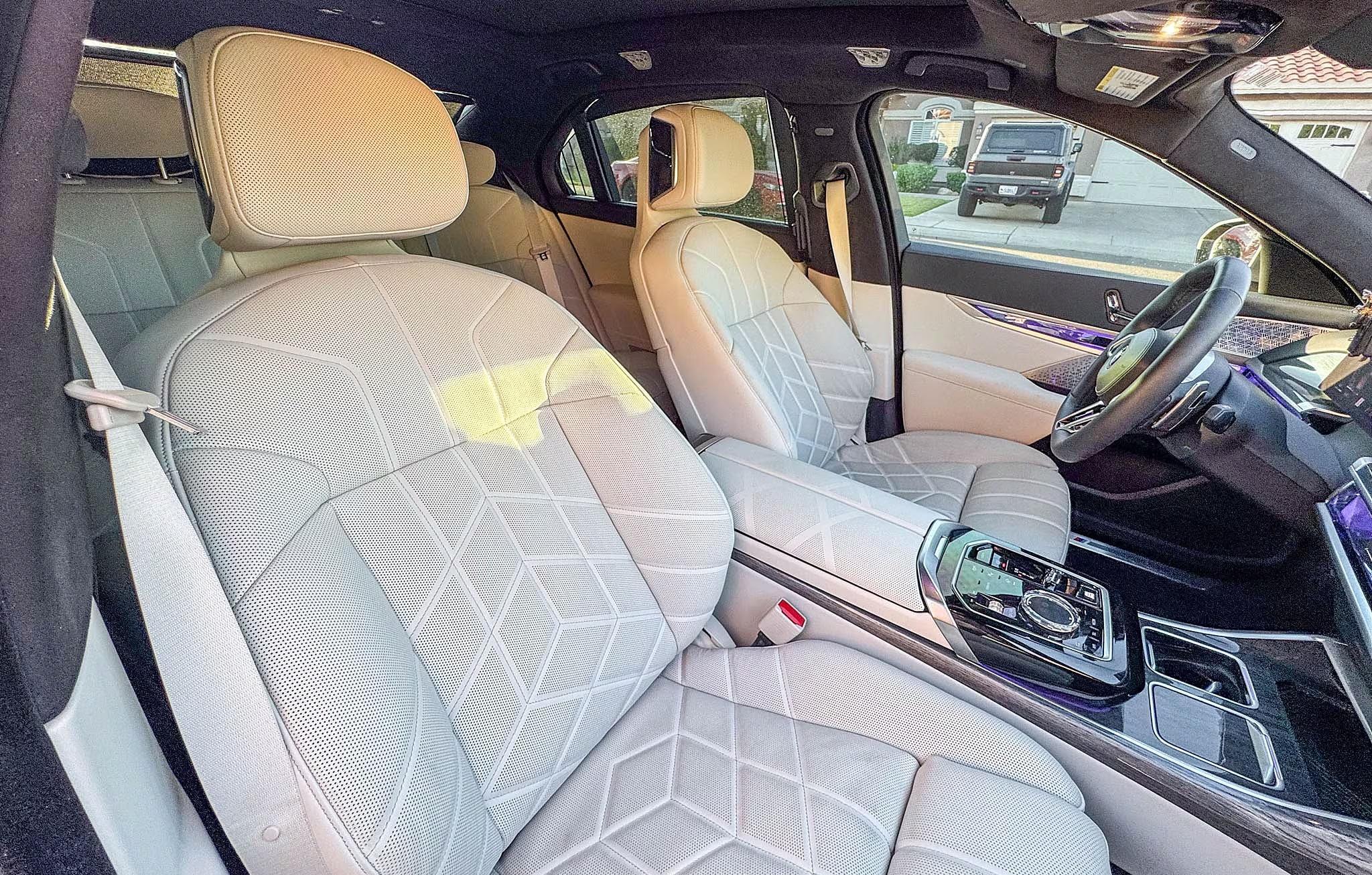 2024 BMW 760i