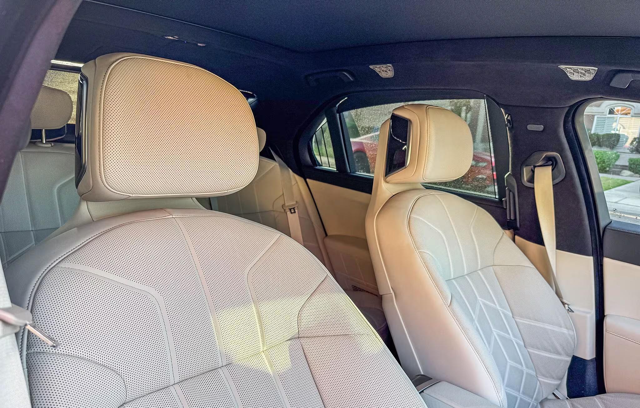 2024 BMW 760i