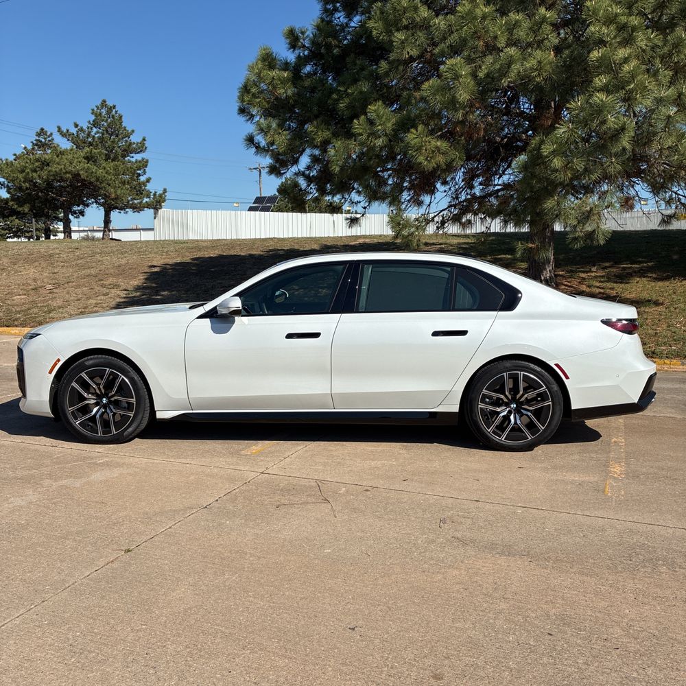 2026 BMW 760i xDrive
