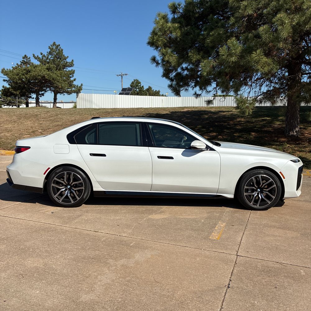2026 BMW 760i xDrive