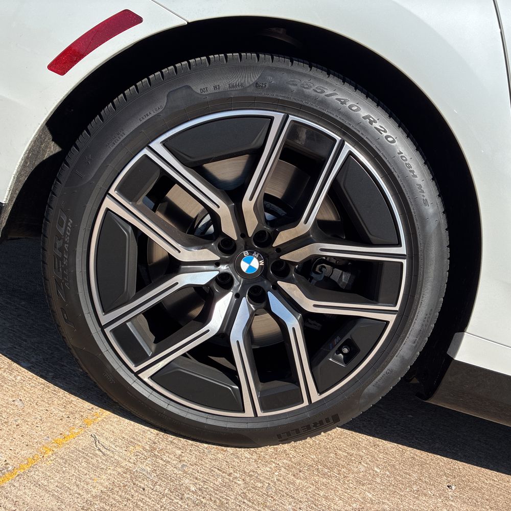 2026 BMW 760i xDrive