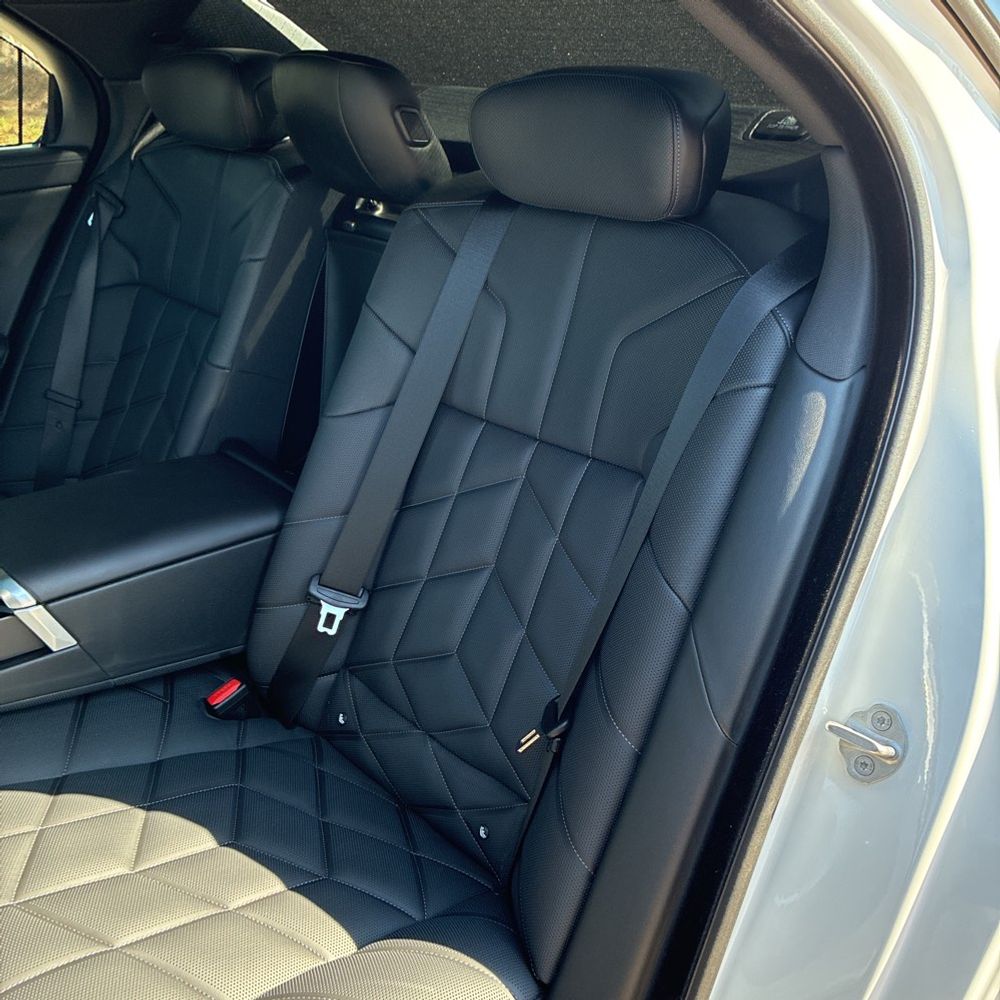 2026 BMW 760i xDrive