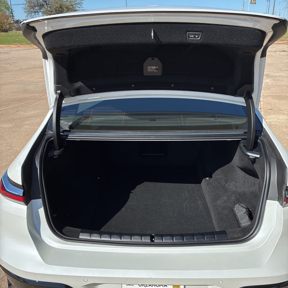 2026 BMW 760i xDrive