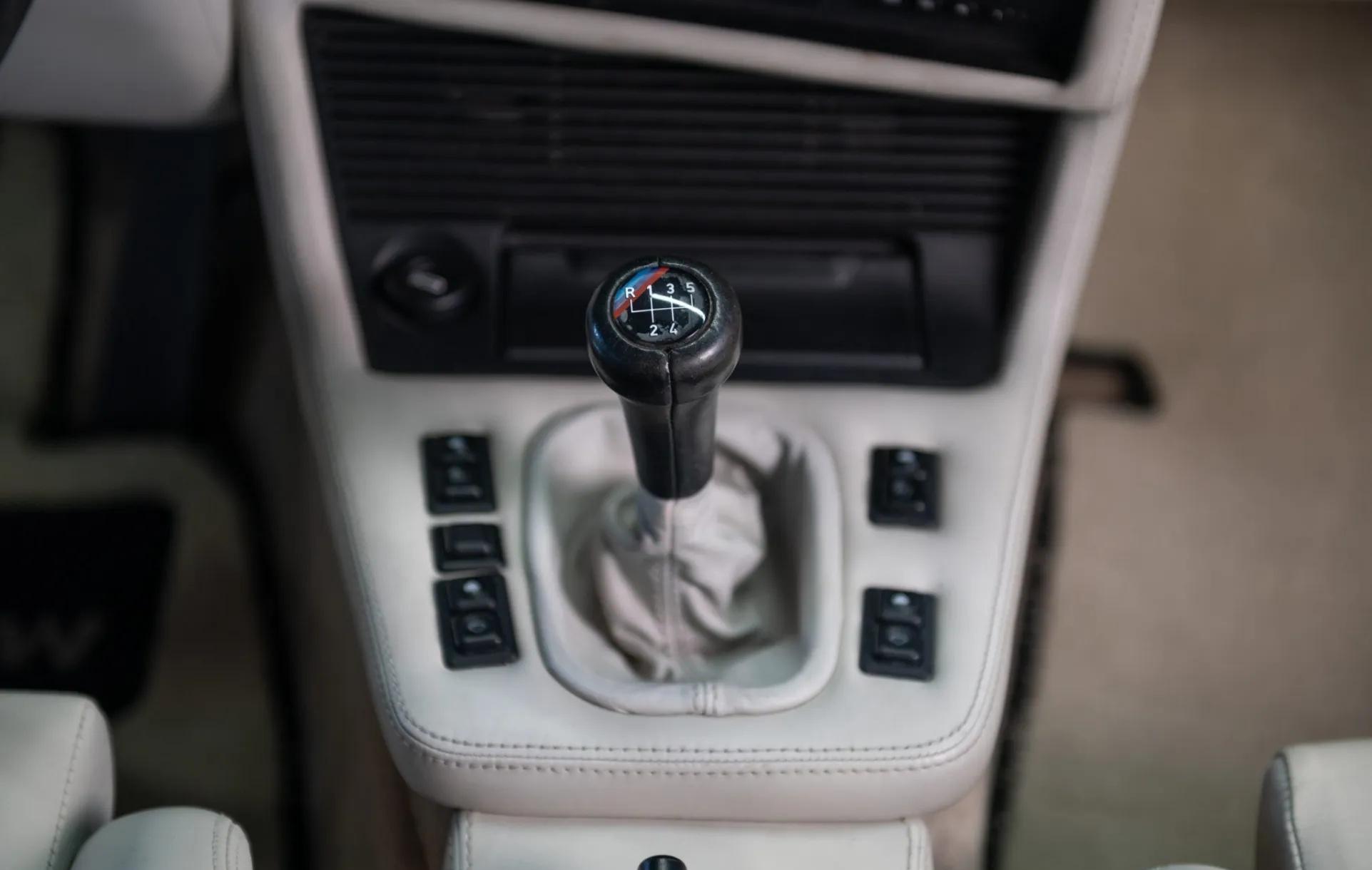 1988 BMW M6