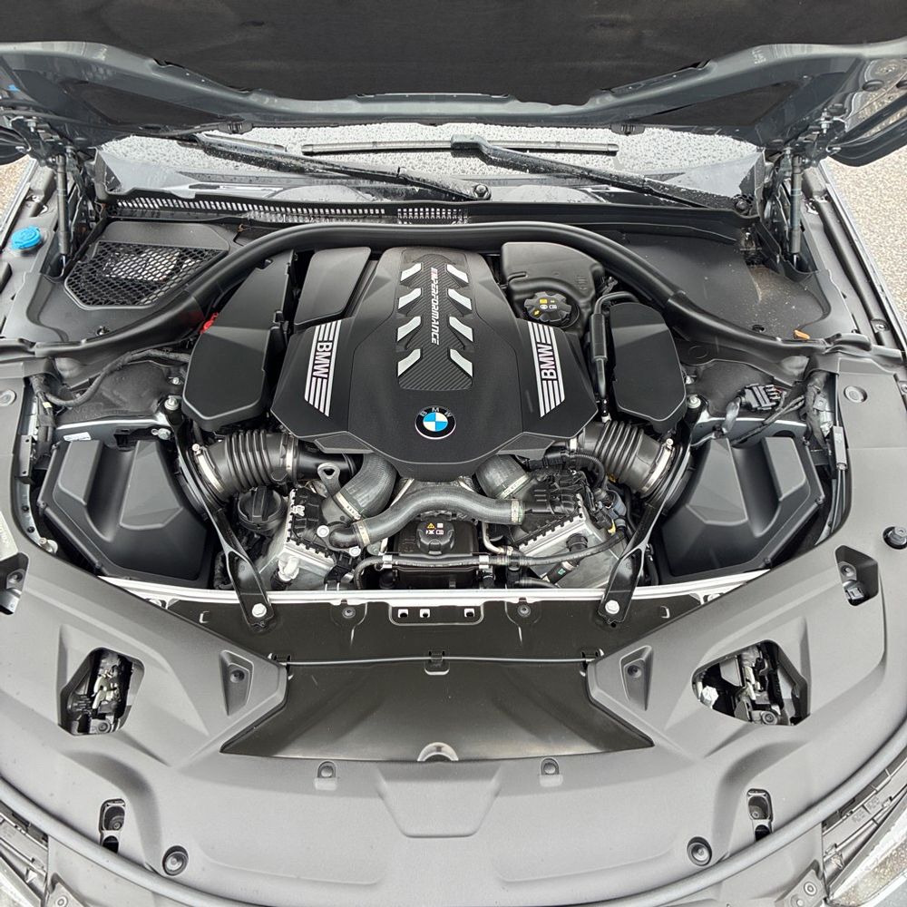 2024 BMW 8 Series M850i xDrive