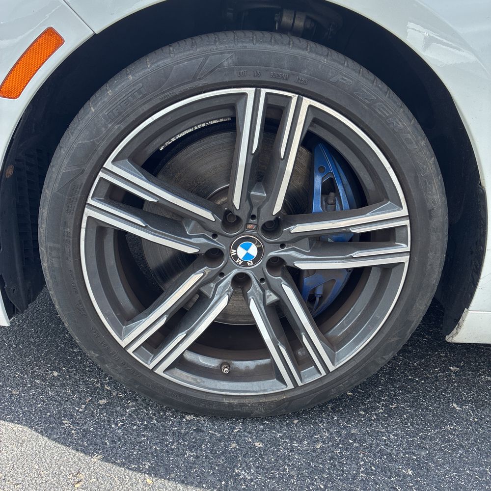 2023 BMW 8-Series i