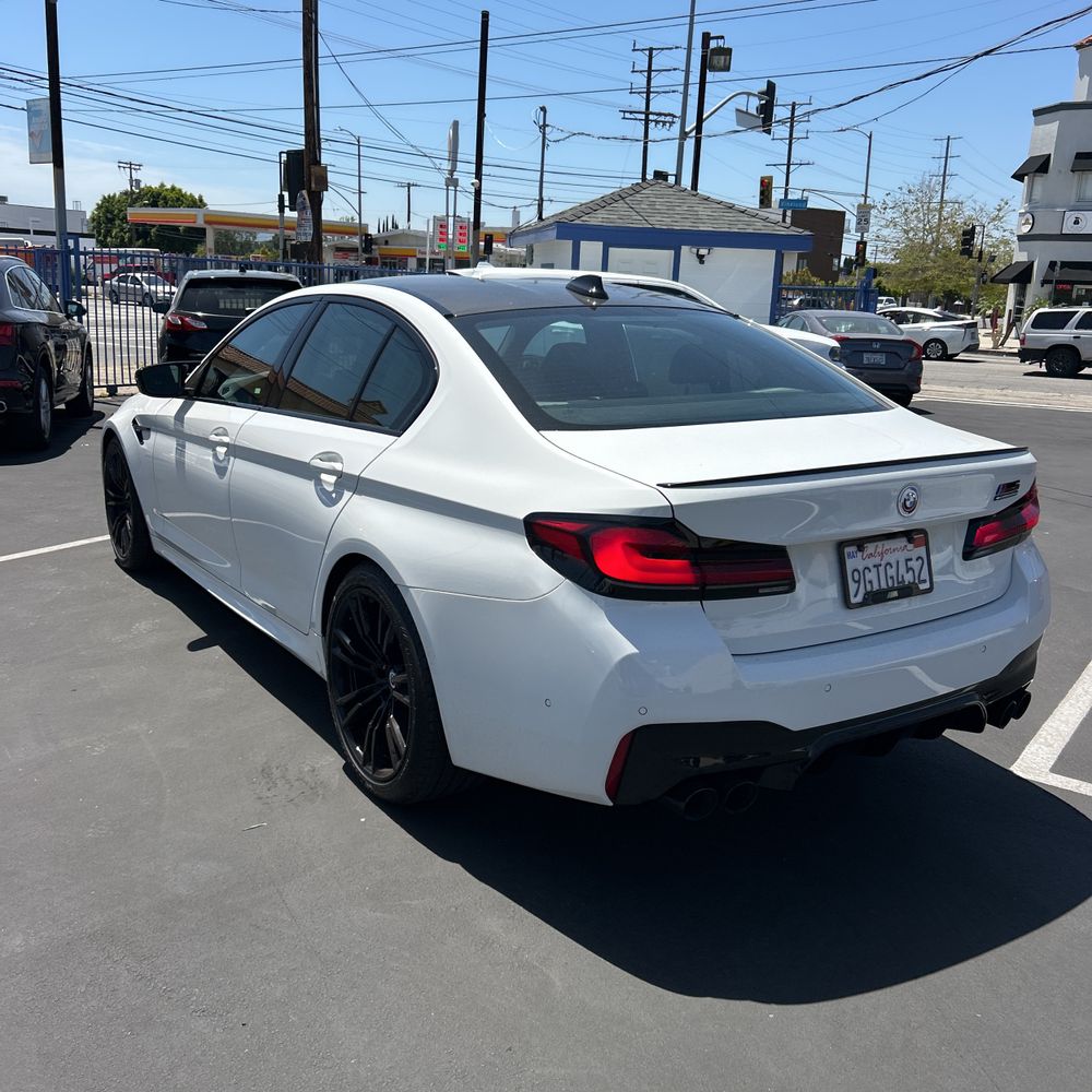 2023 BMW M5