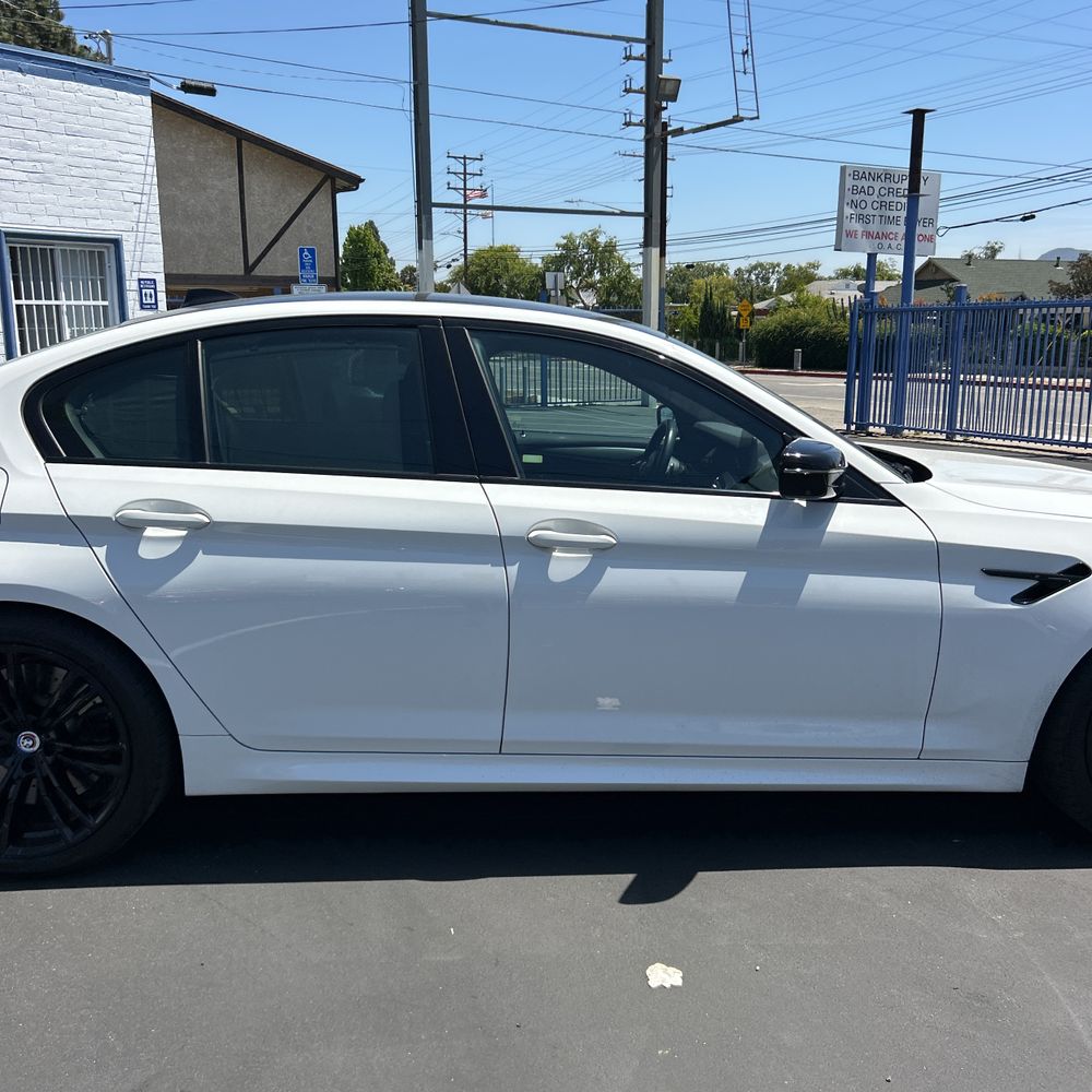 2023 BMW M5