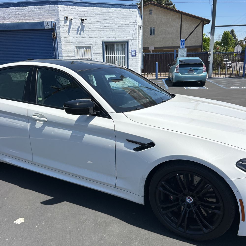 2023 BMW M5