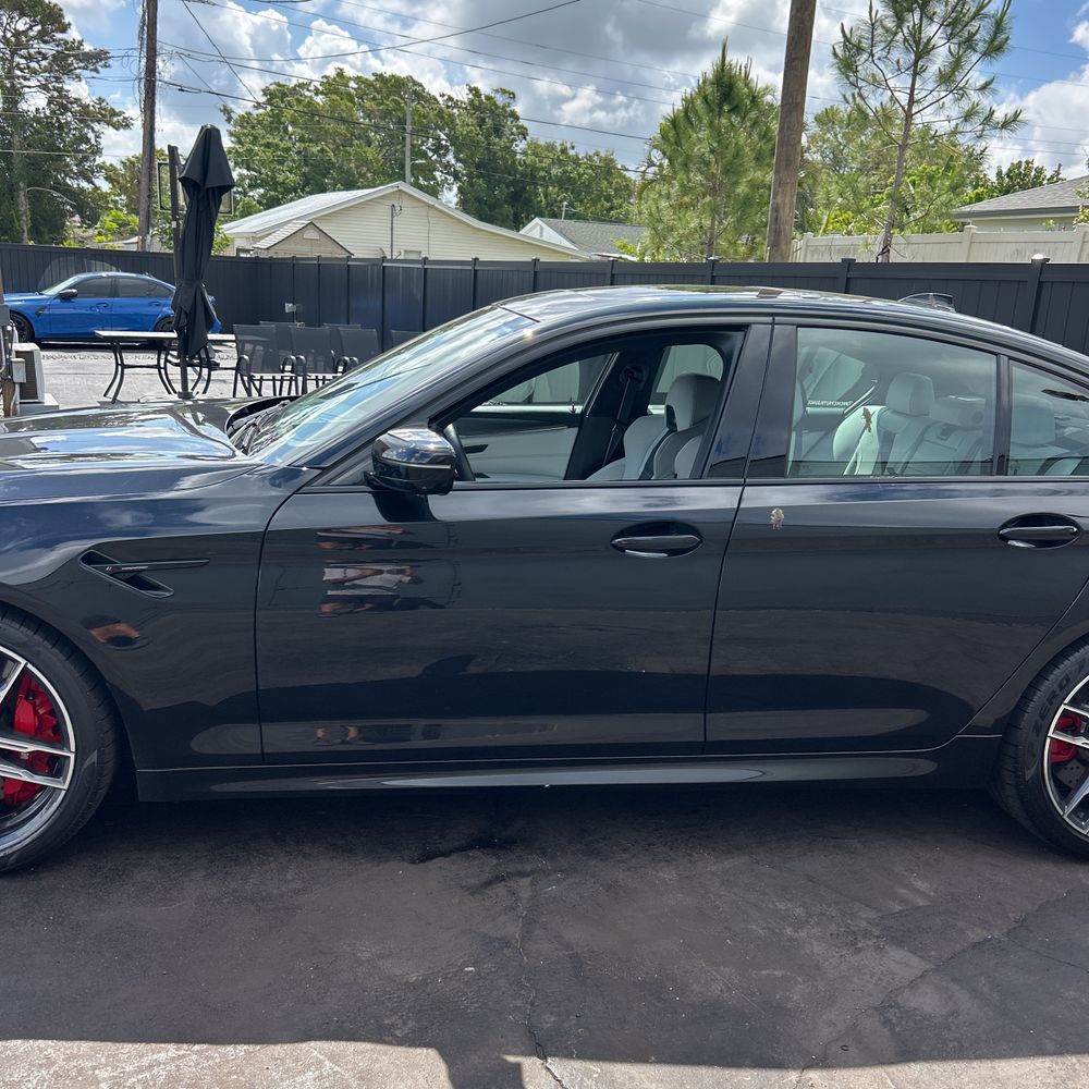 2023 BMW M5