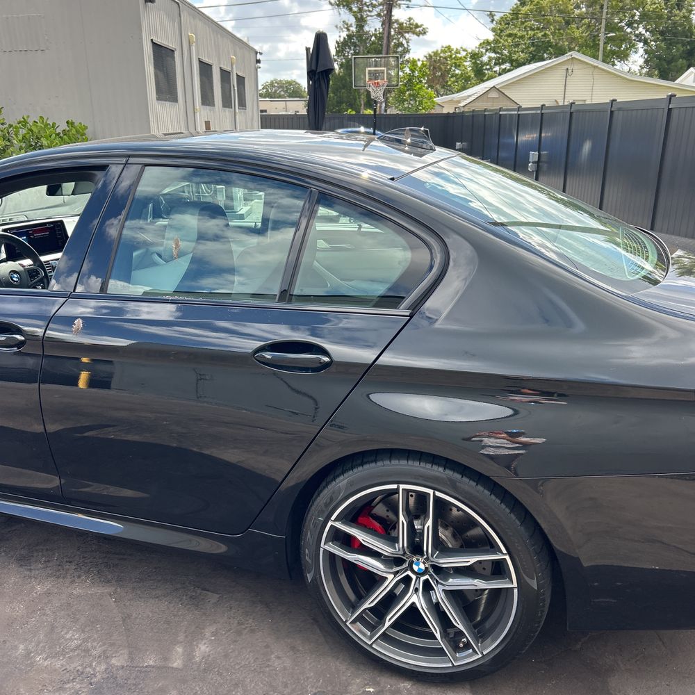 2023 BMW M5