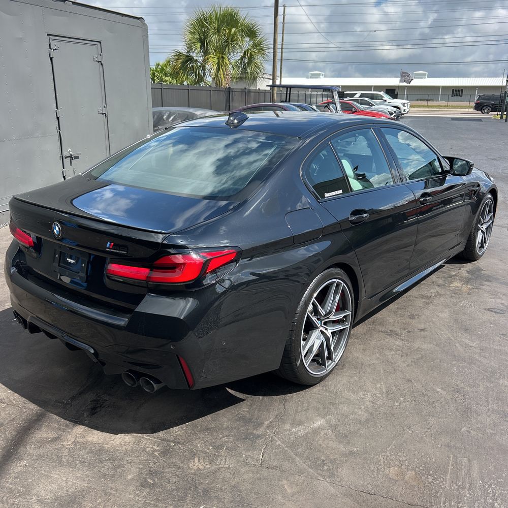2023 BMW M5