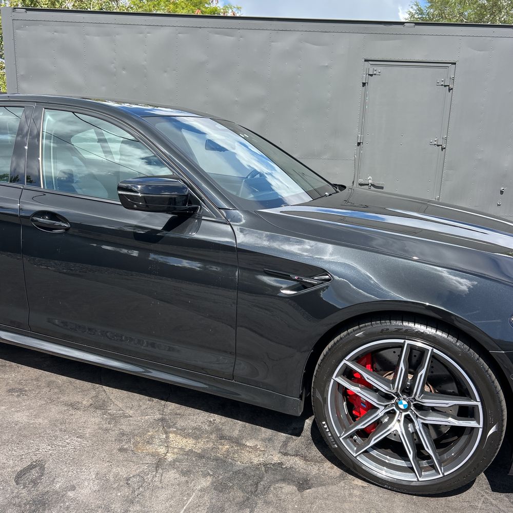 2023 BMW M5