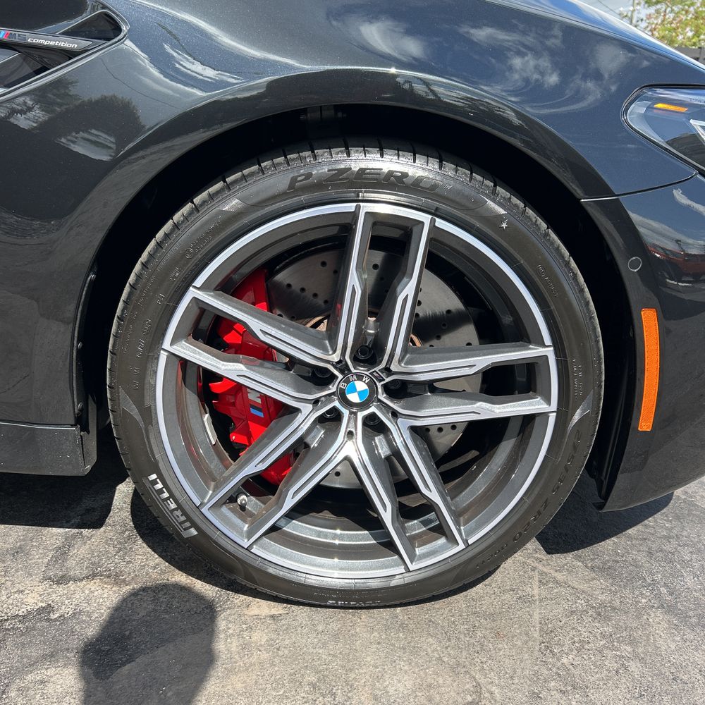 2023 BMW M5