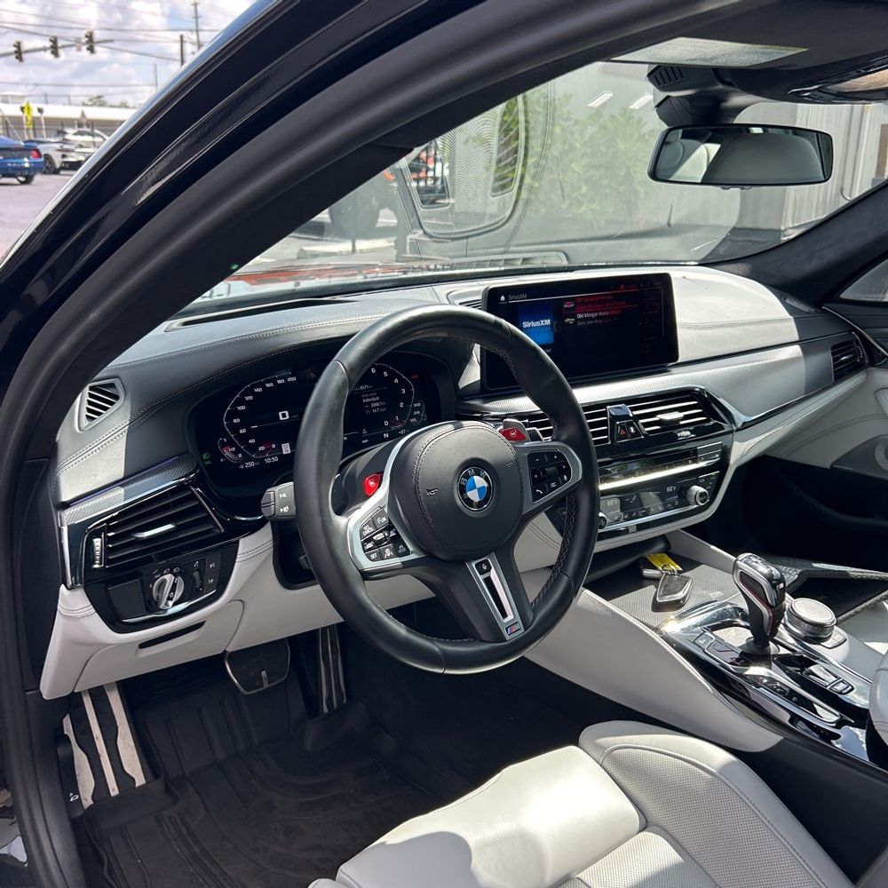2023 BMW M5