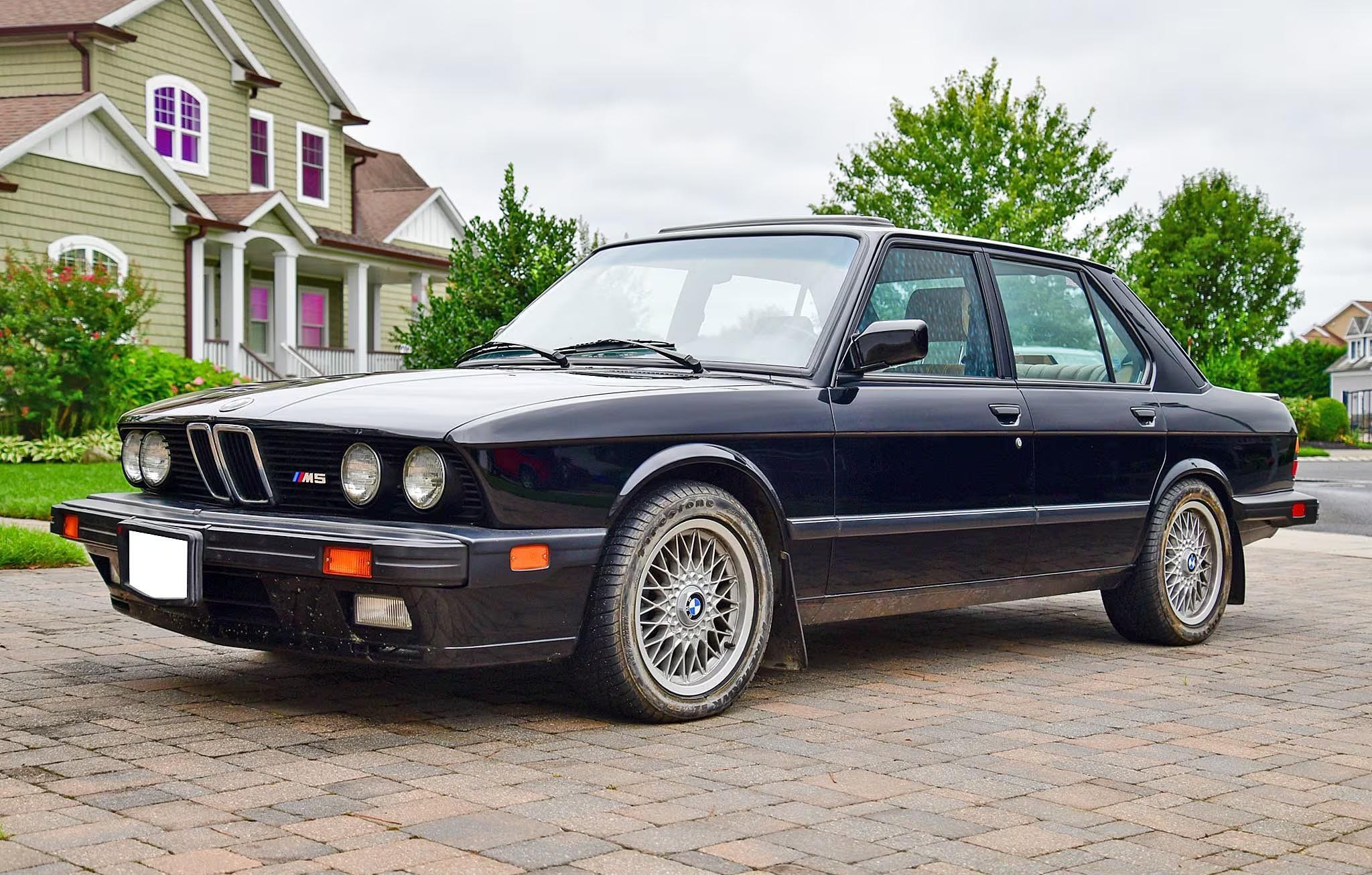 1988 BMW M5