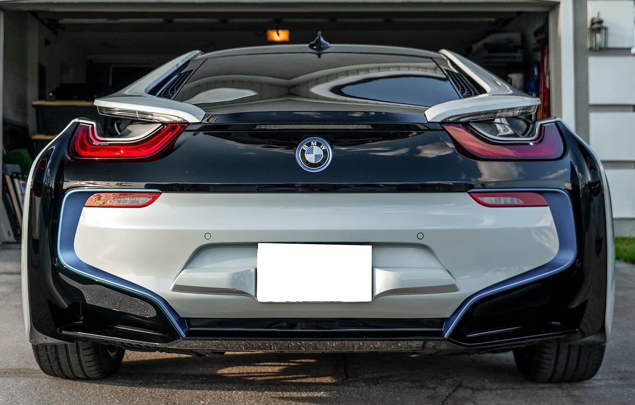 2016 BMW i8