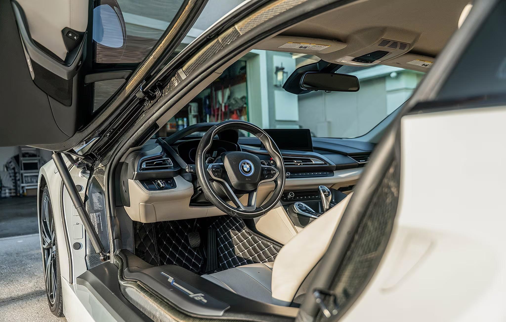 2016 BMW i8