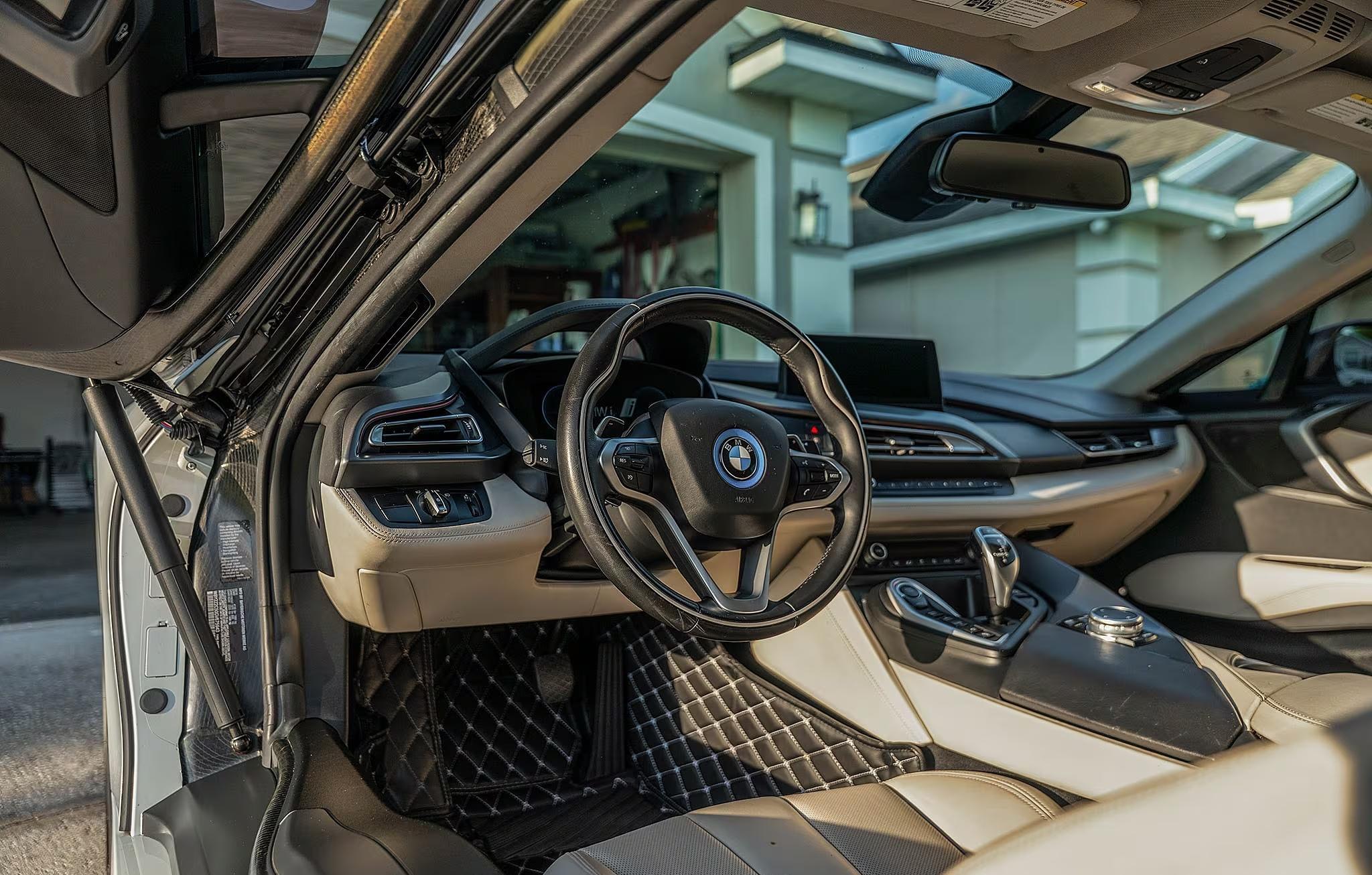 2016 BMW i8