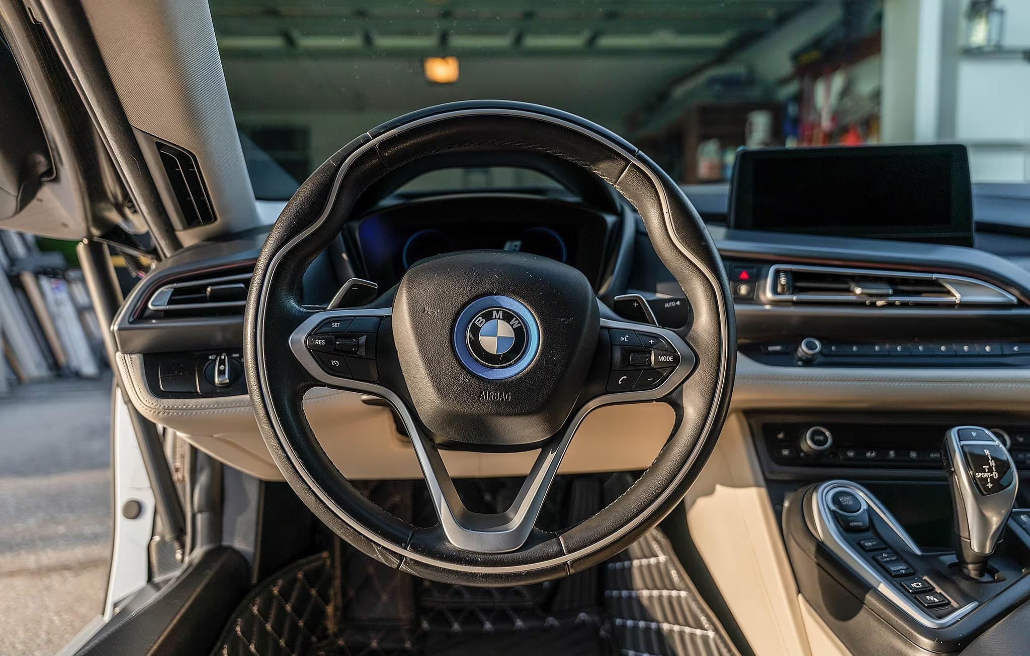 2016 BMW i8
