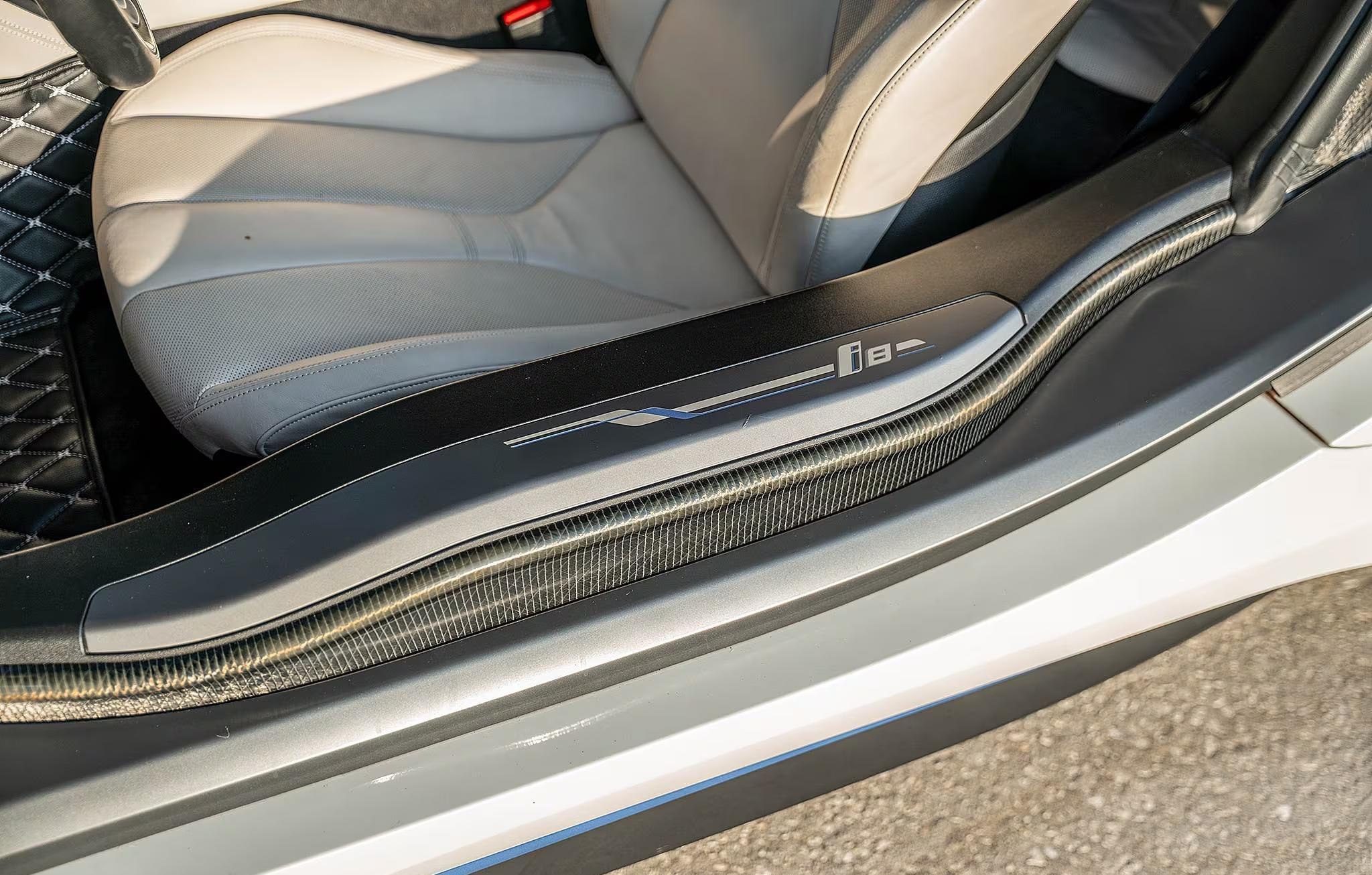 2016 BMW i8