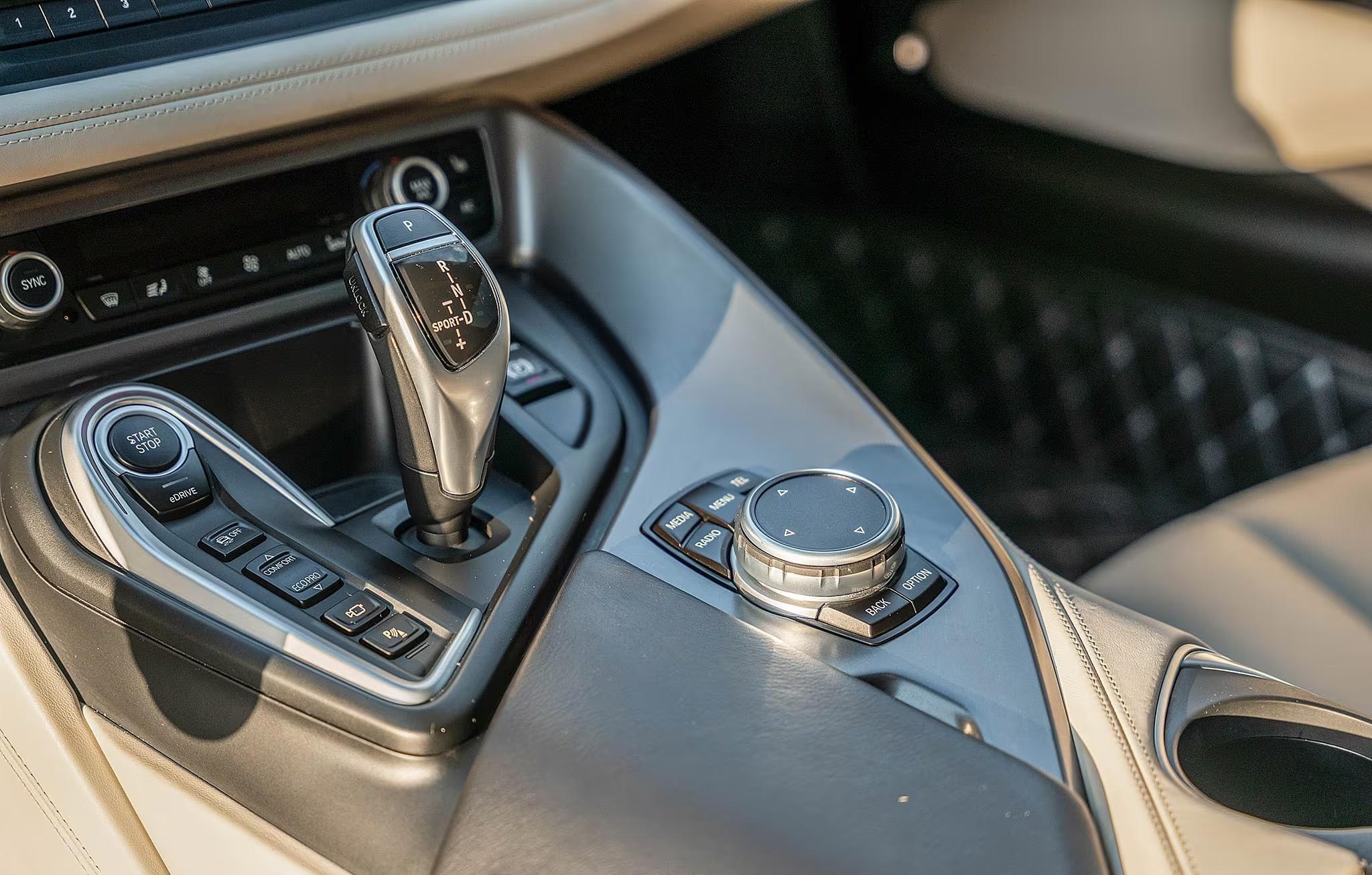 2016 BMW i8