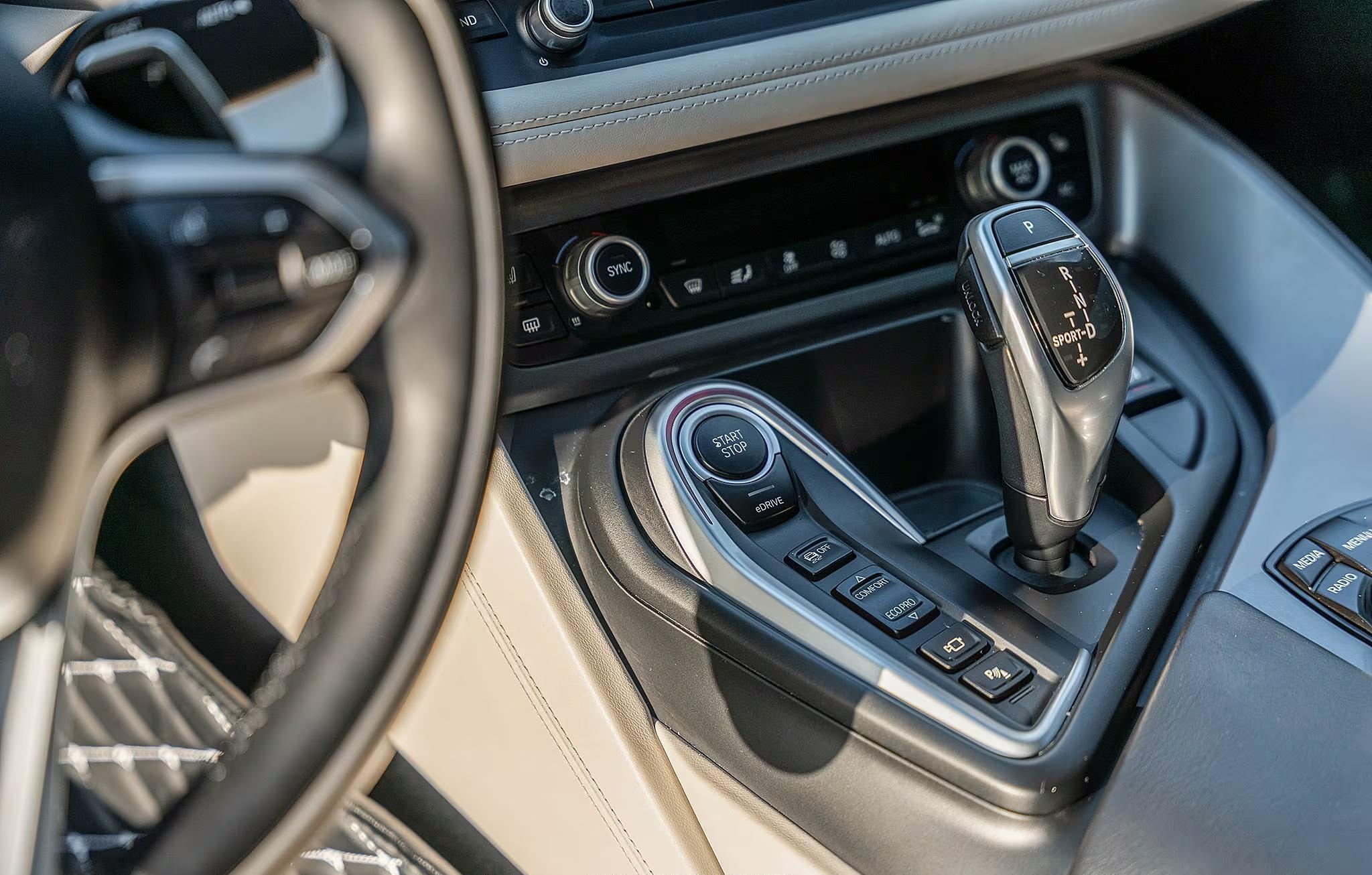 2016 BMW i8