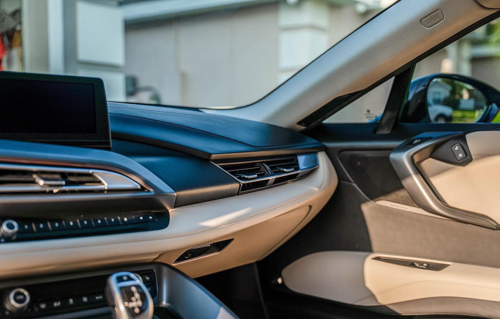 2016 BMW i8