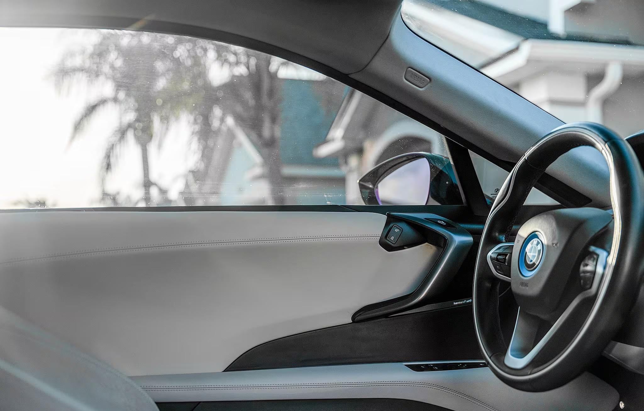 2016 BMW i8