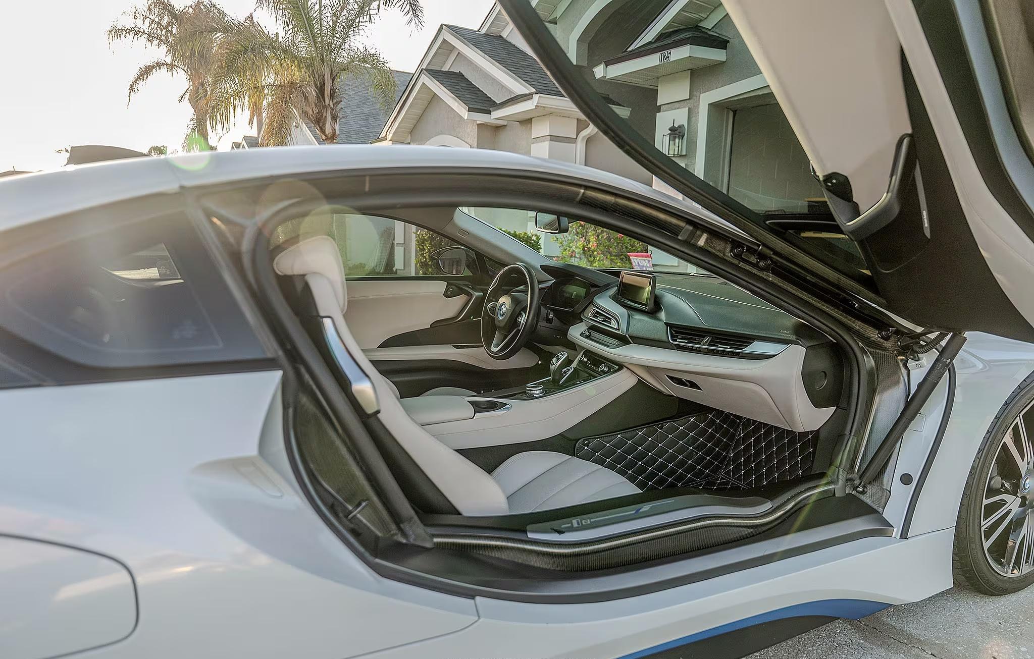 2016 BMW i8