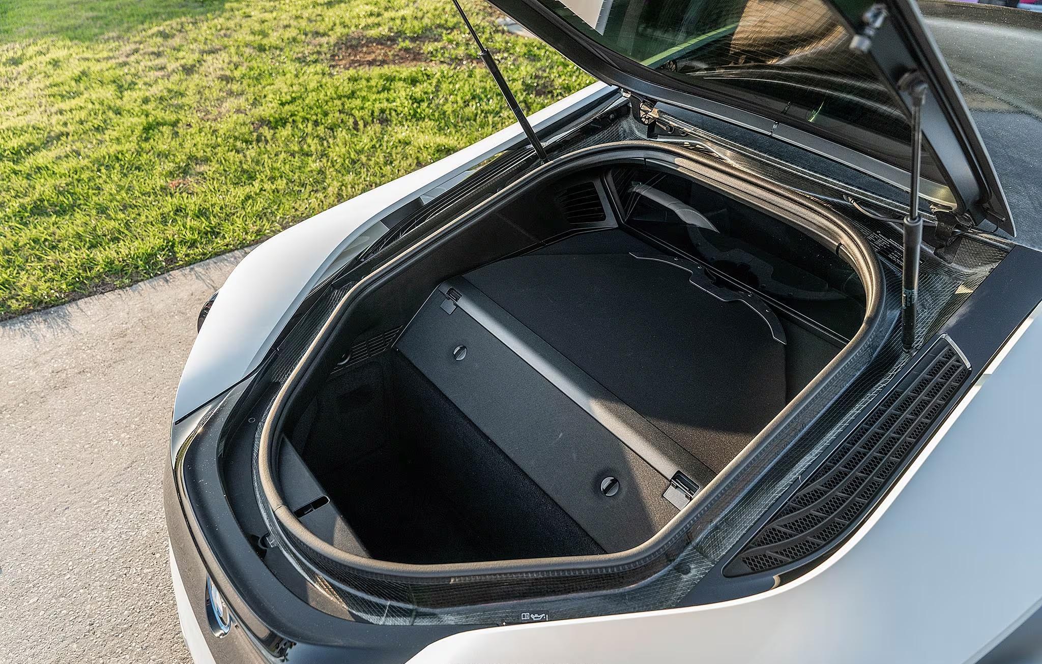2016 BMW i8