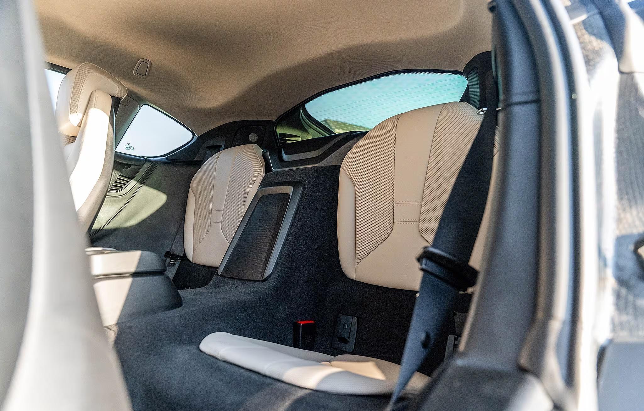 2016 BMW i8