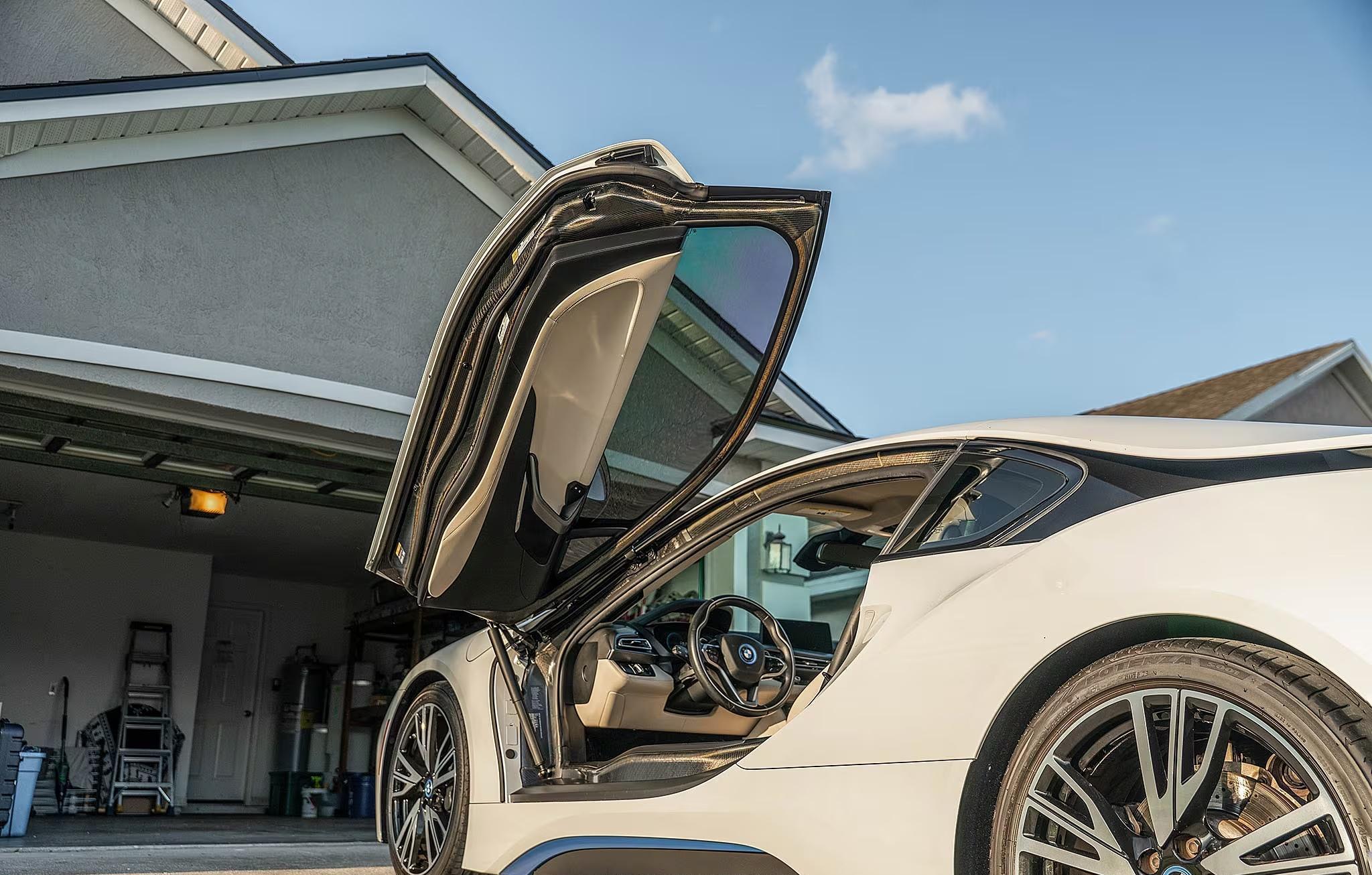 2016 BMW i8