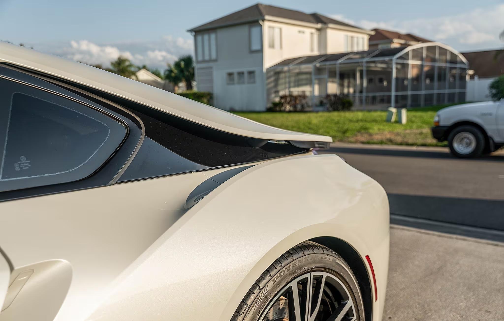 2016 BMW i8
