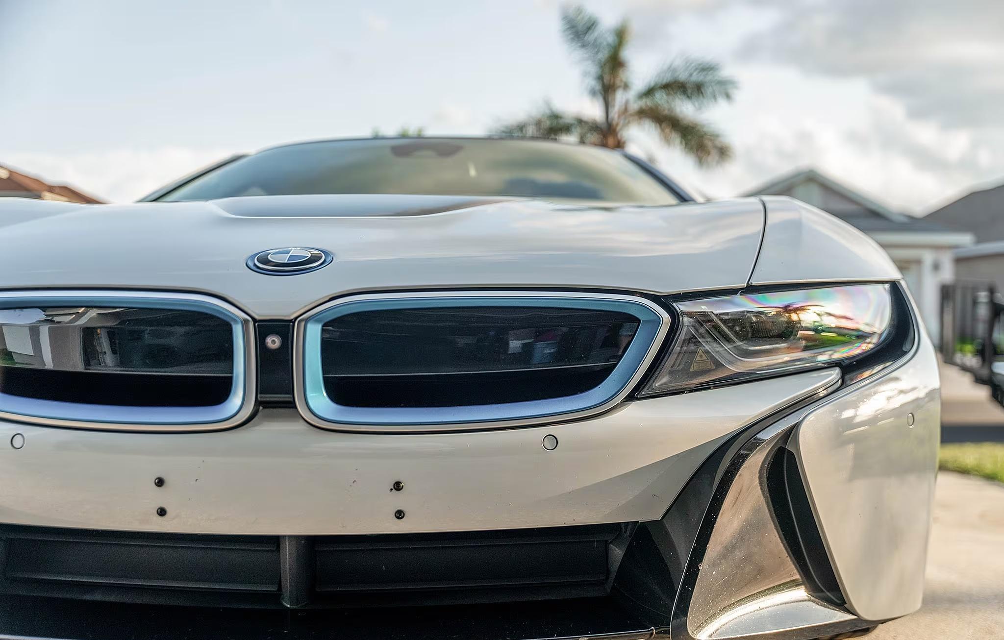 2016 BMW i8