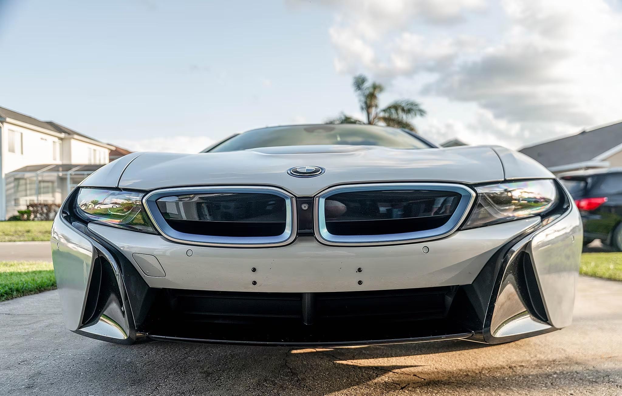 2016 BMW i8