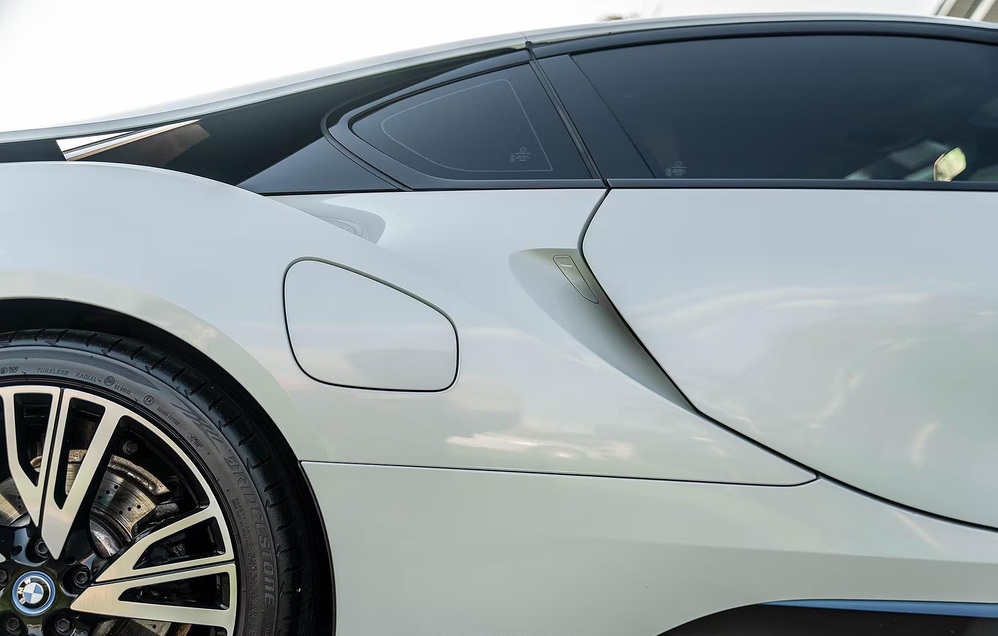 2016 BMW i8