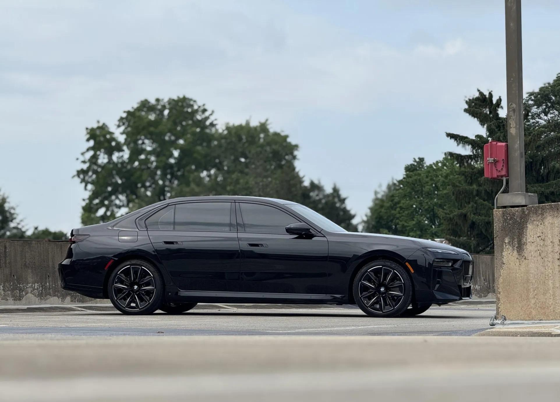 2023 BMW i7 xDrive60 M Sport