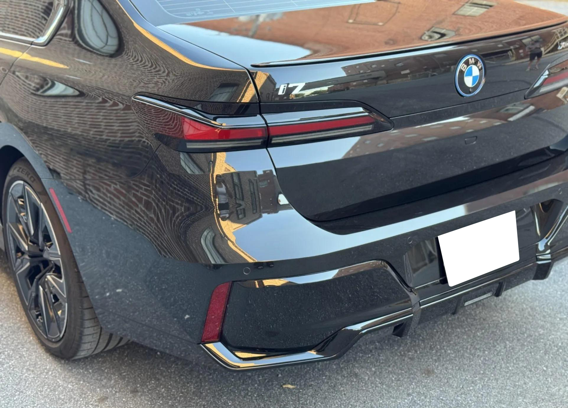 2023 BMW i7 xDrive60 M Sport