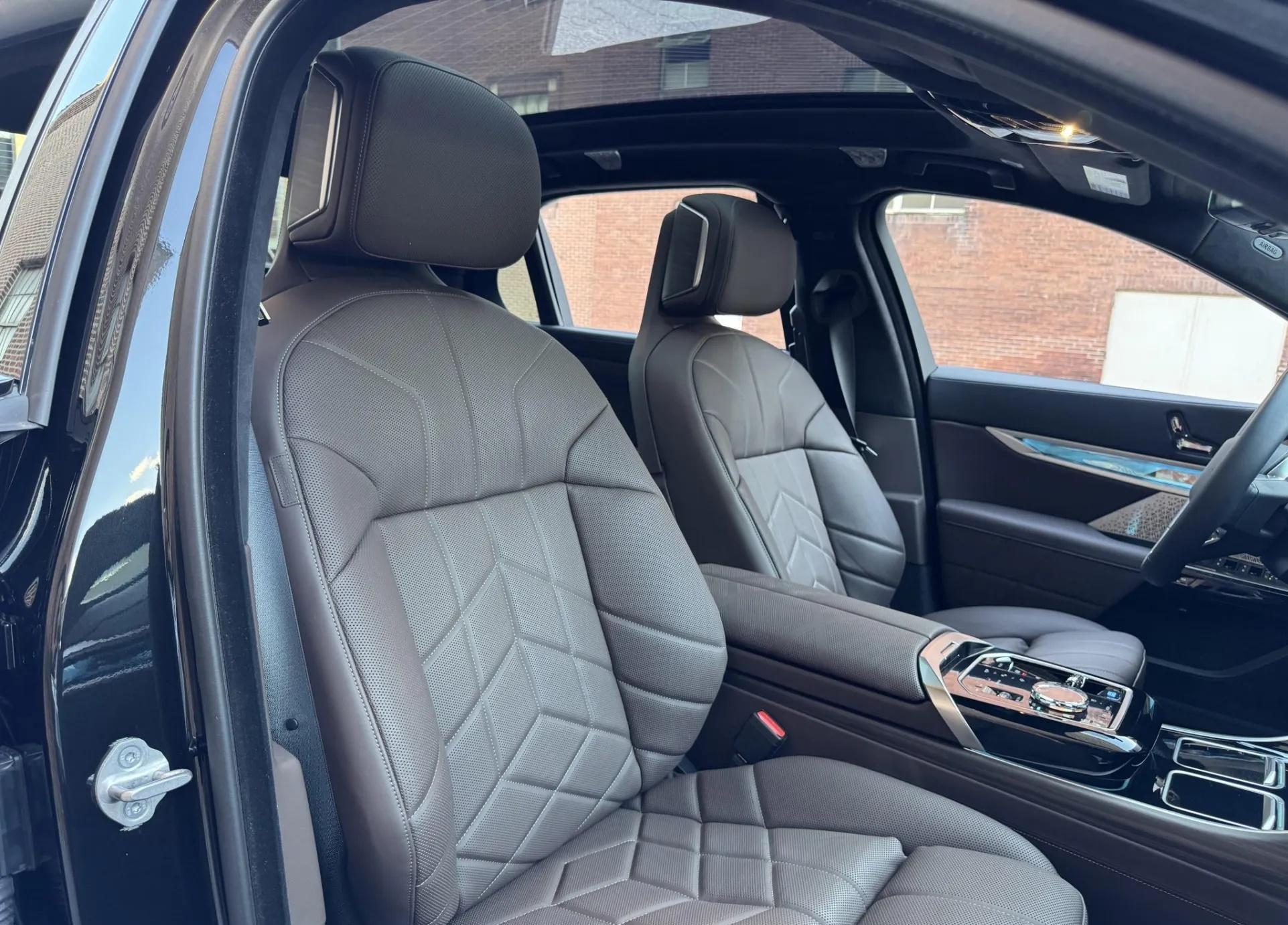 2023 BMW i7 xDrive60 M Sport