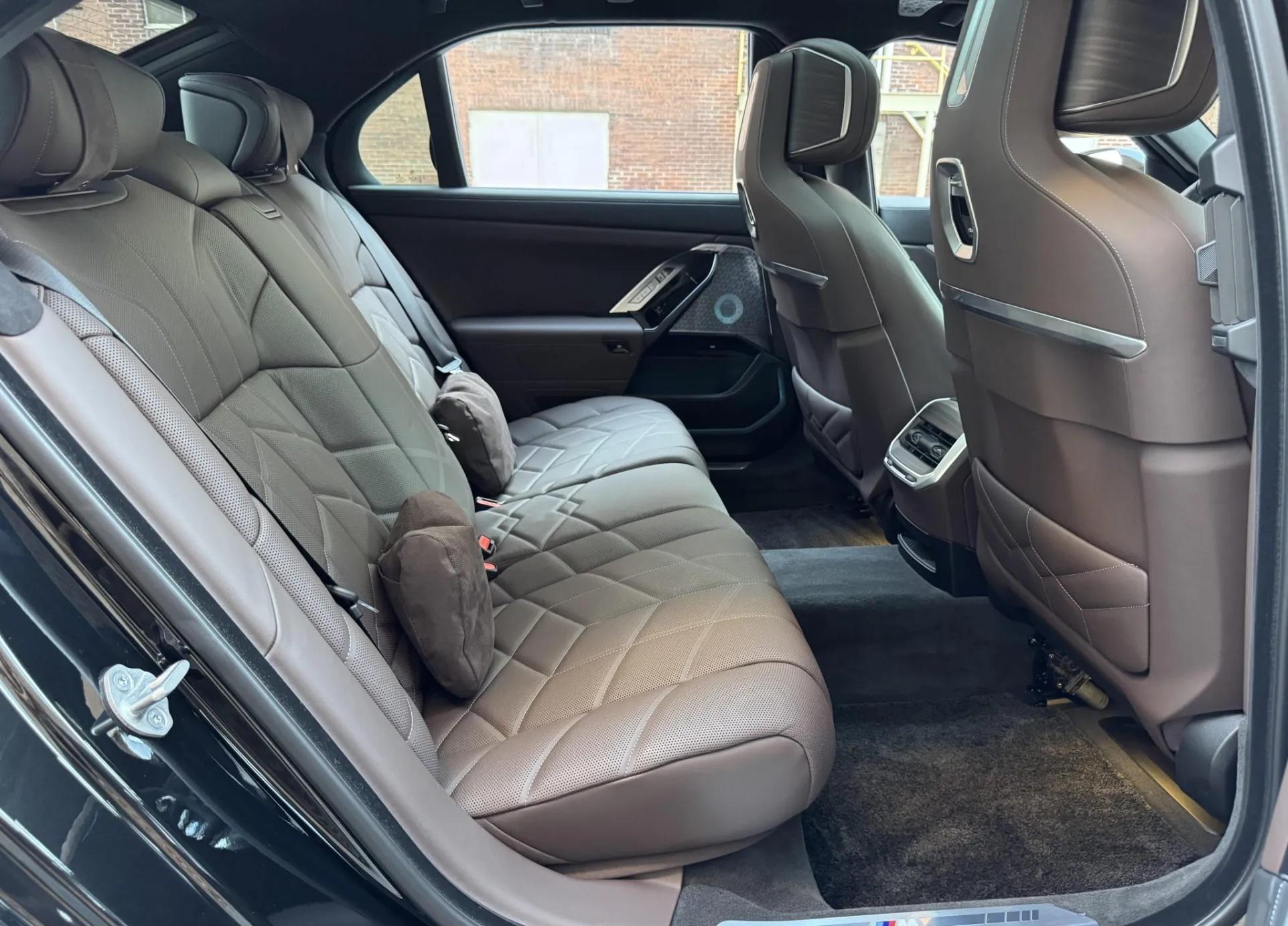 2023 BMW i7 xDrive60 M Sport