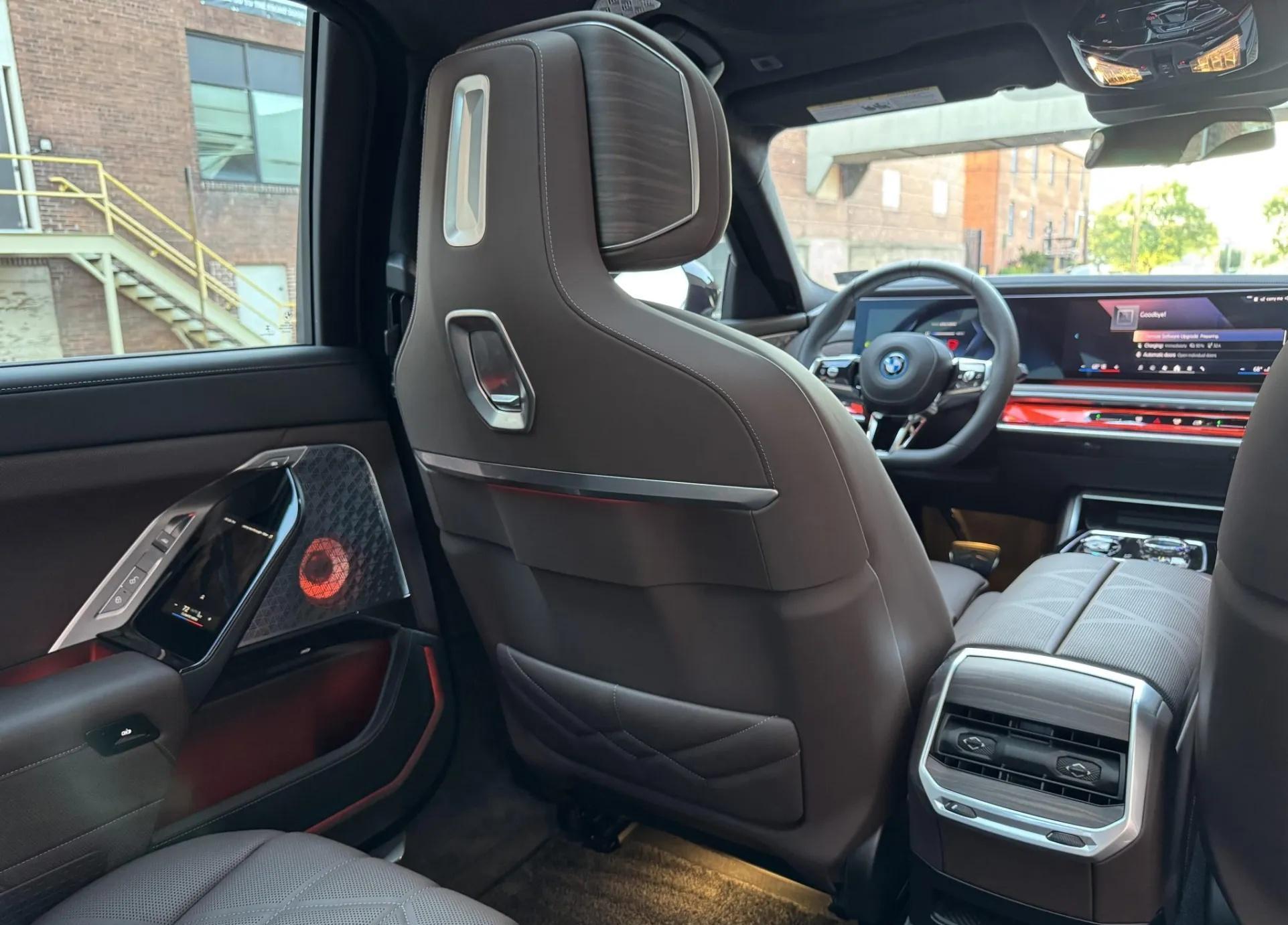 2023 BMW i7 xDrive60 M Sport