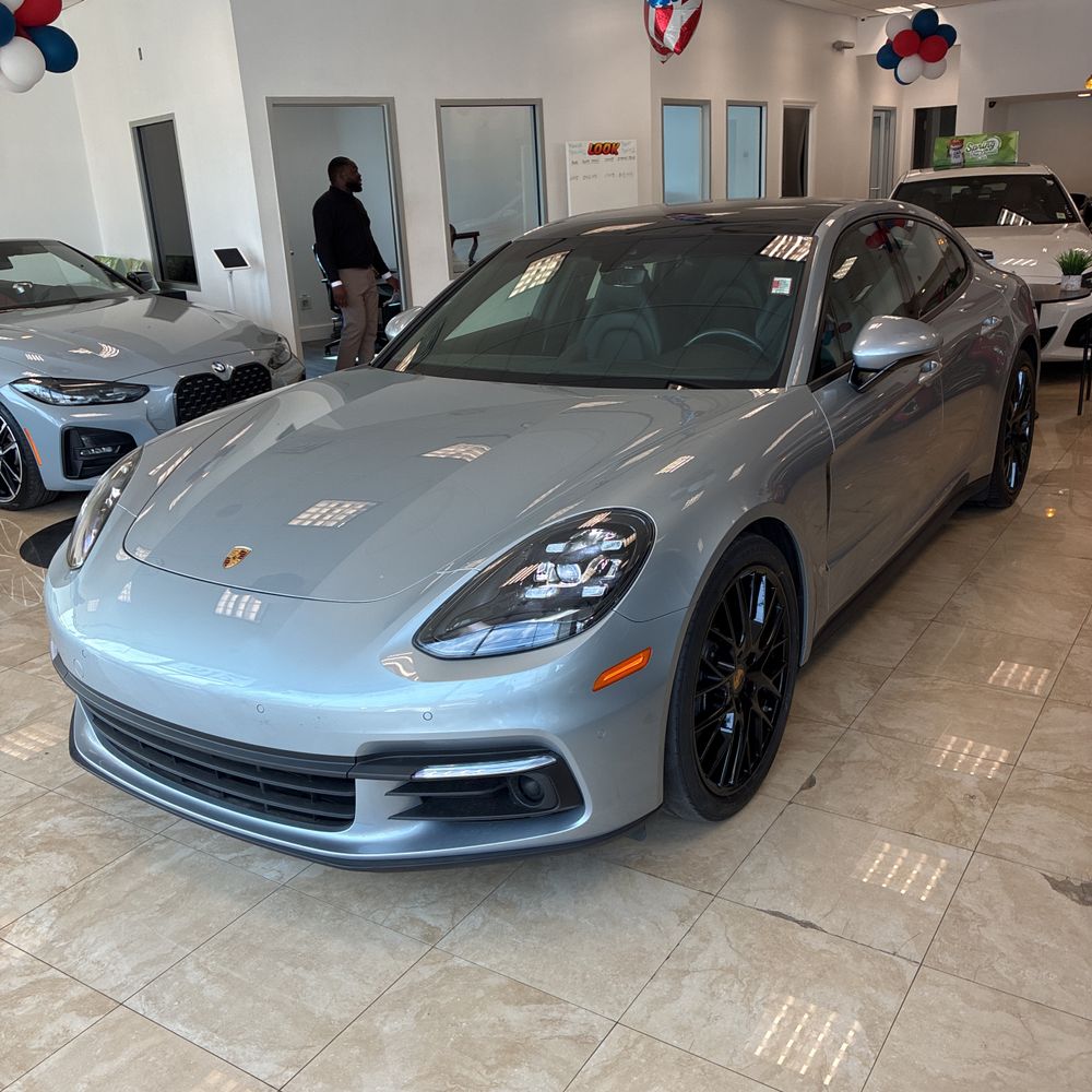 2020 Porsche Panamera 4